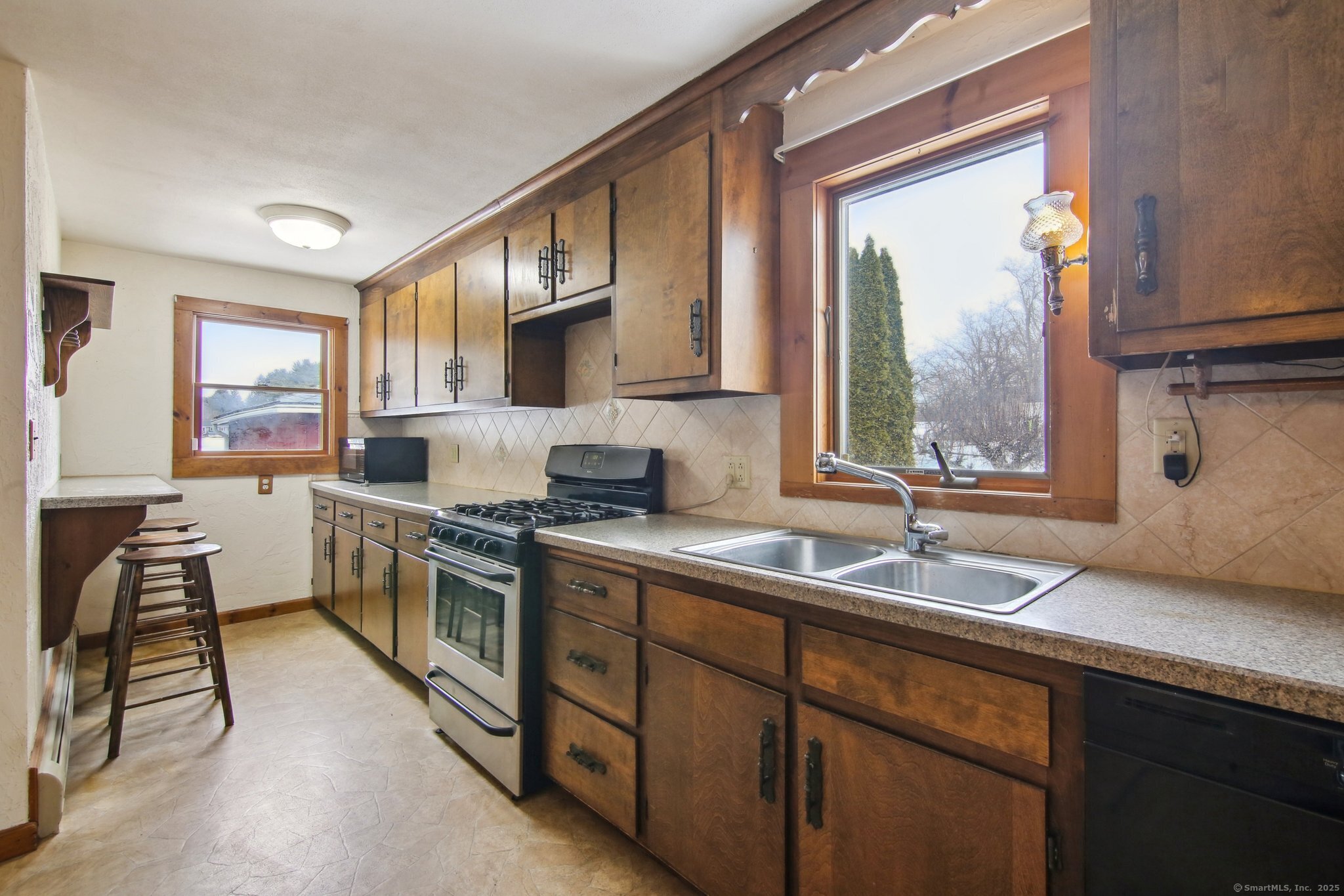 14 Lamson Drive, Somers, Connecticut image 4
