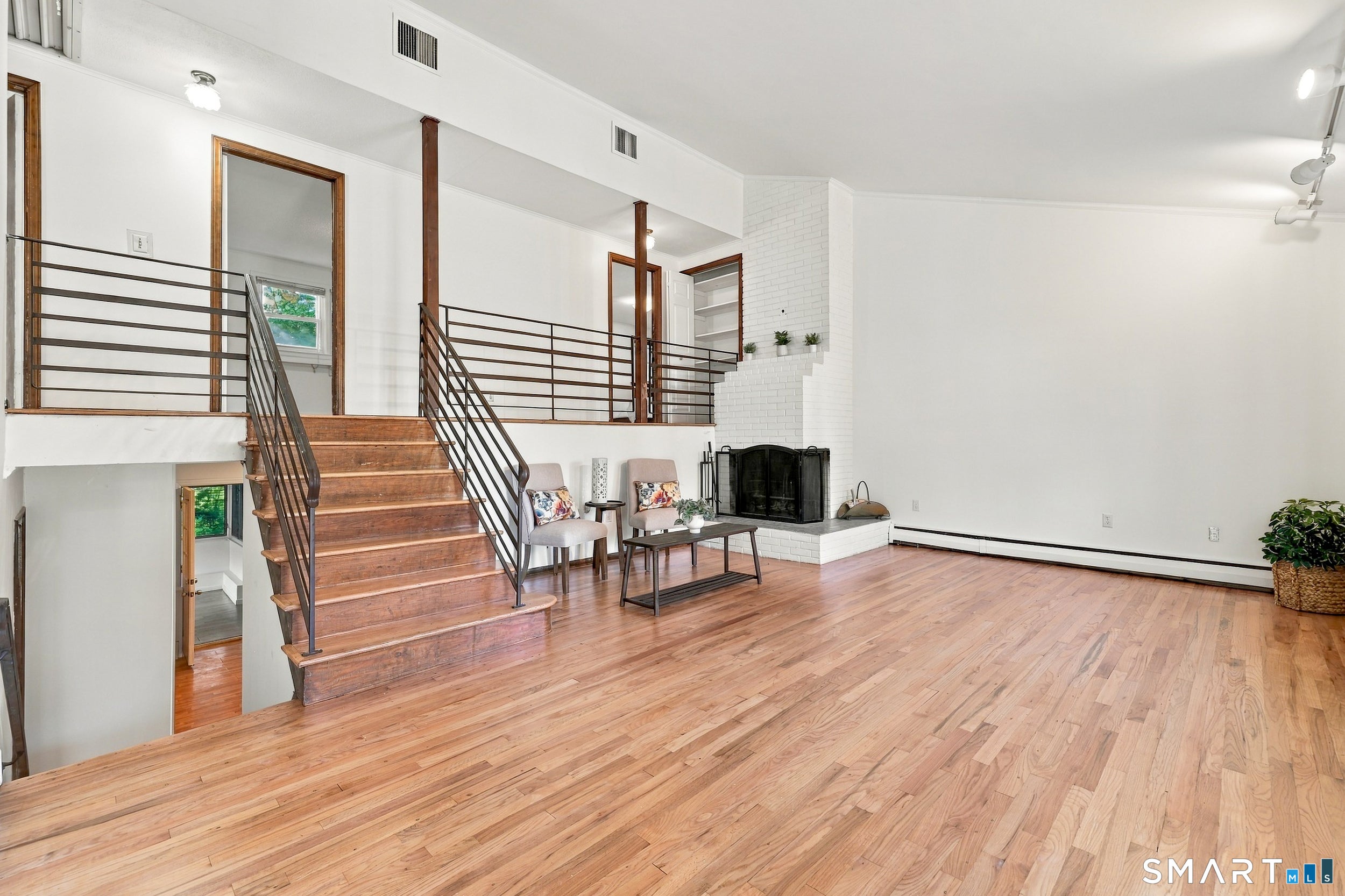 71 Hilldale Road