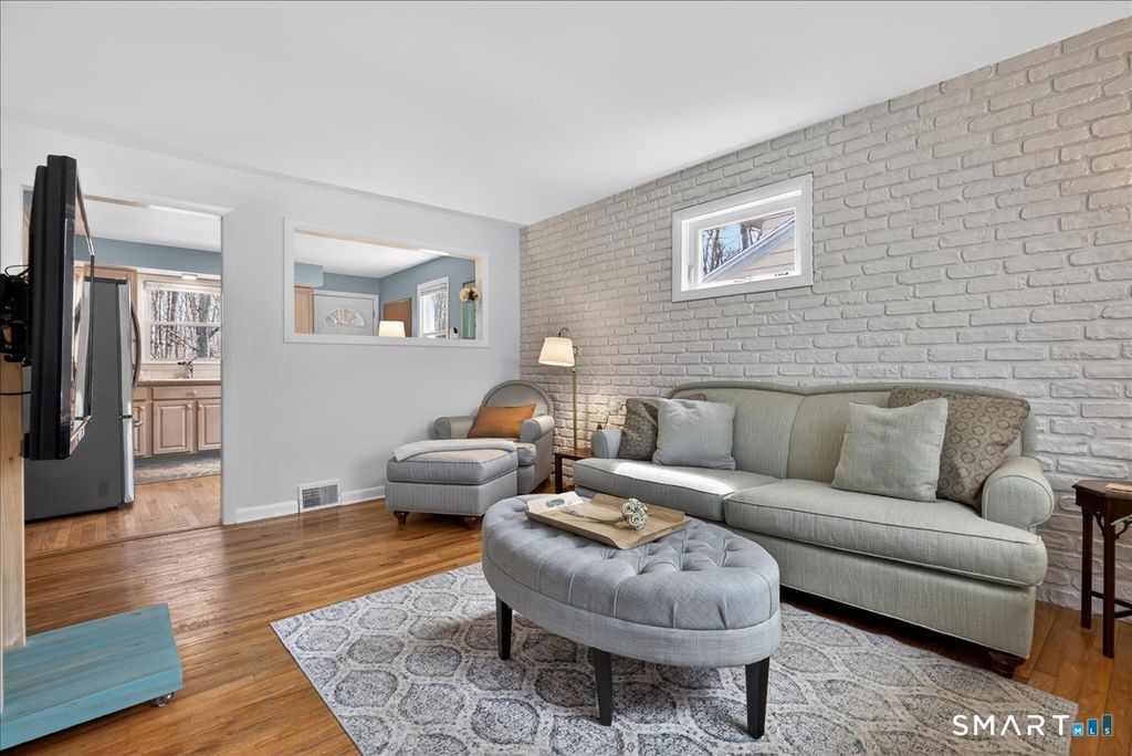 Photo of 595 Laurel Street, East Haven, CT 06512 (MLS # 24165434)