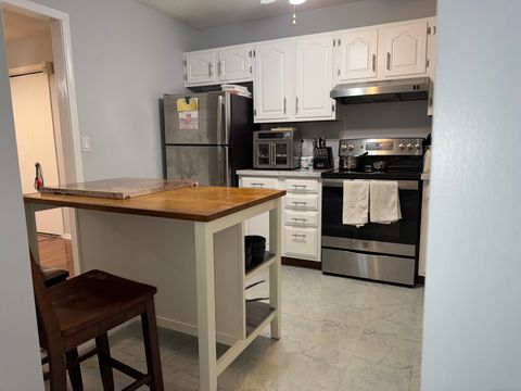 Tiny photo for 495 Vincellette Street #12, Bridgeport, CT 06606 (MLS # 24156746)