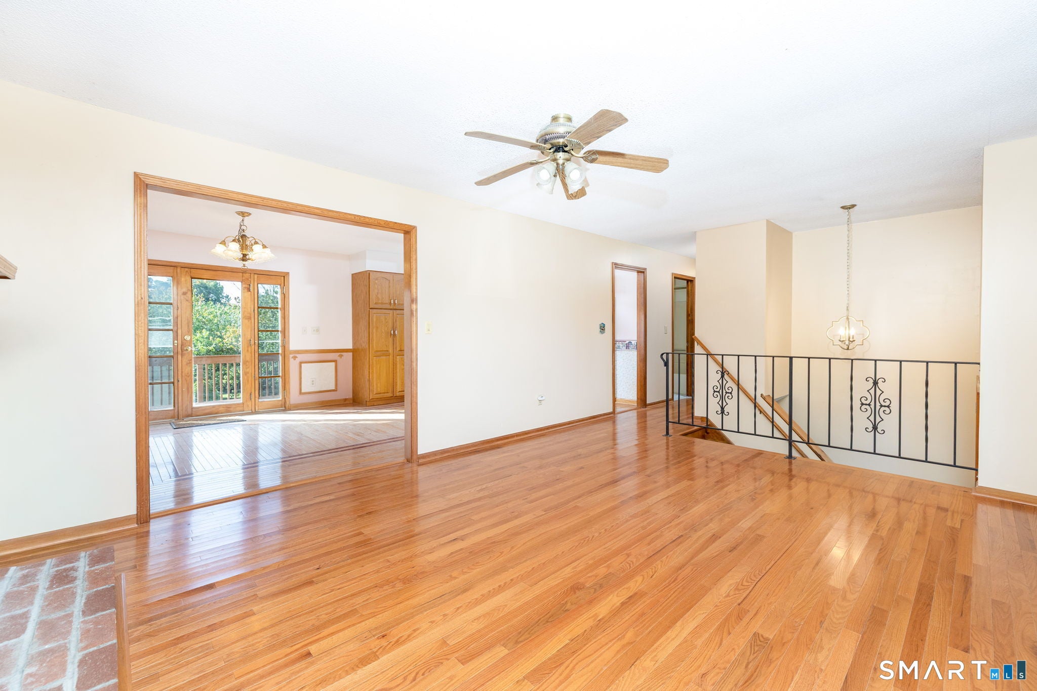 11 Londonderry Lane