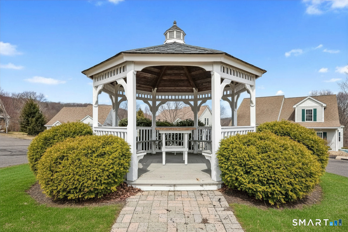521 Heatherwood Court 521