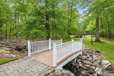 521 Heatherwood Court 521 Oxford CT 06478