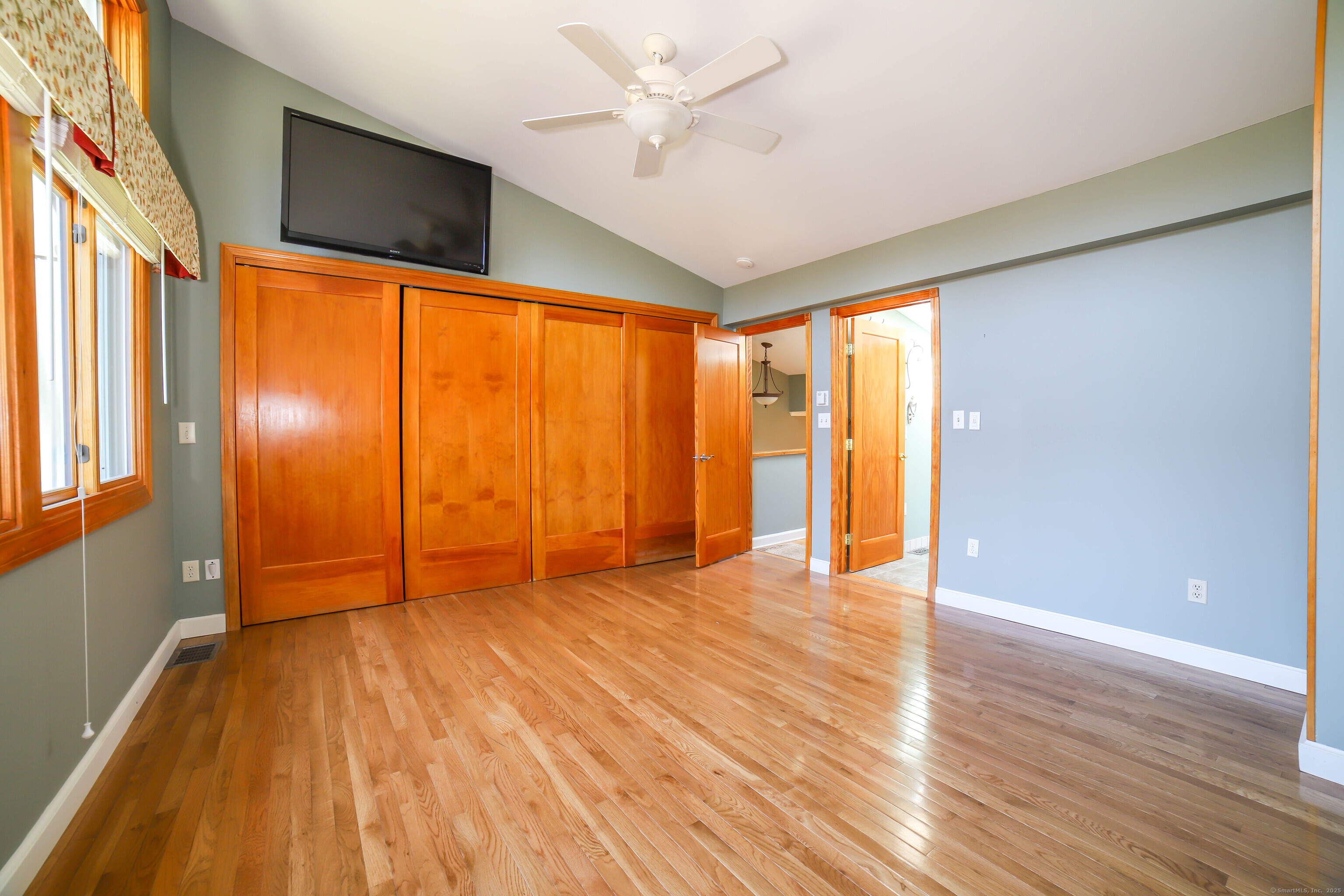 586 Stone Hill Road, Orange, Connecticut image 16