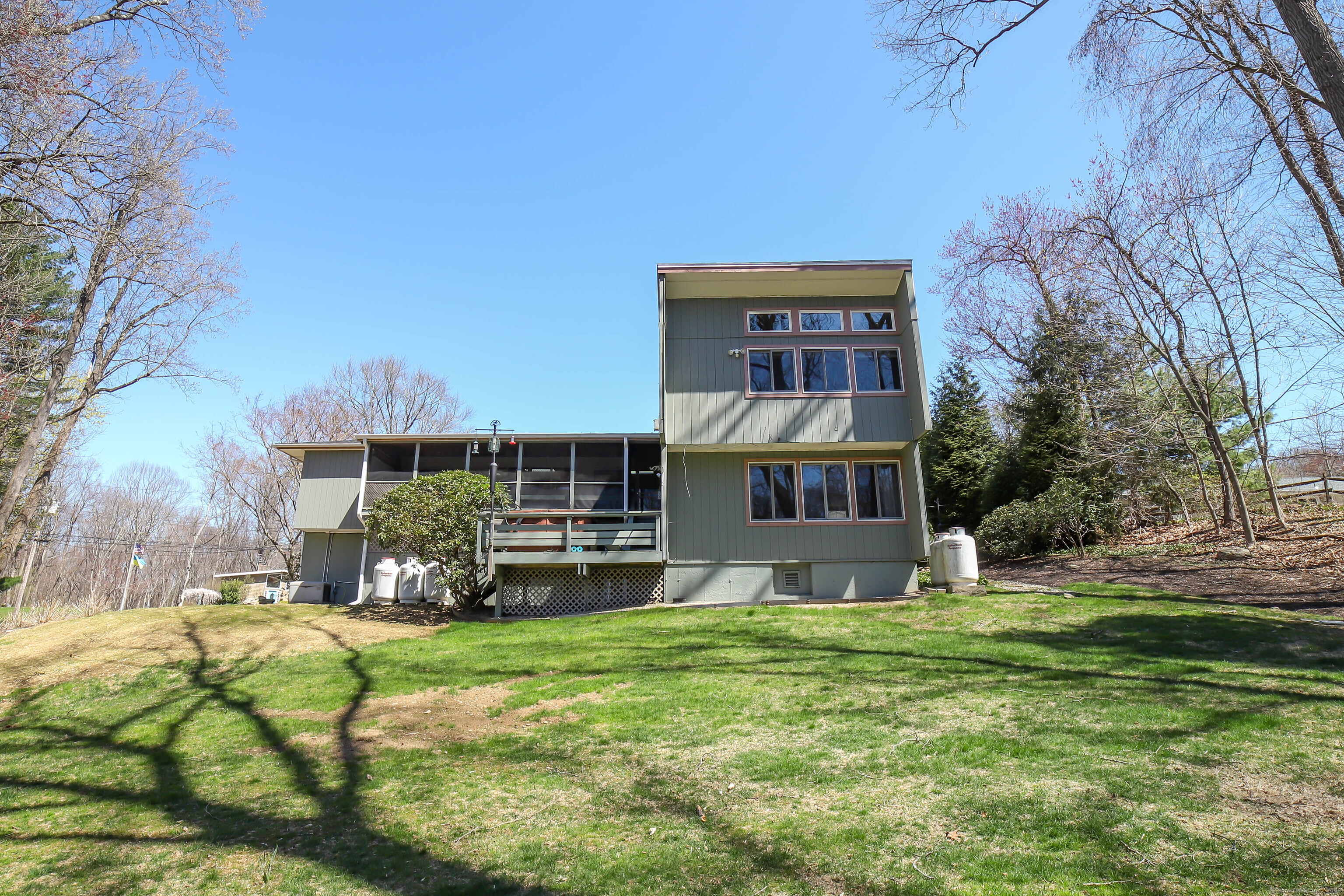 586 Stone Hill Road, Orange, Connecticut image 36