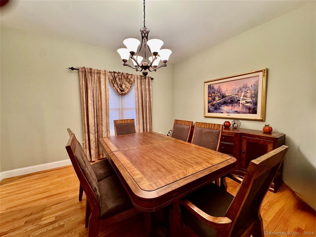 8 Carrington Court, Pleasant Valley, New York image 5
