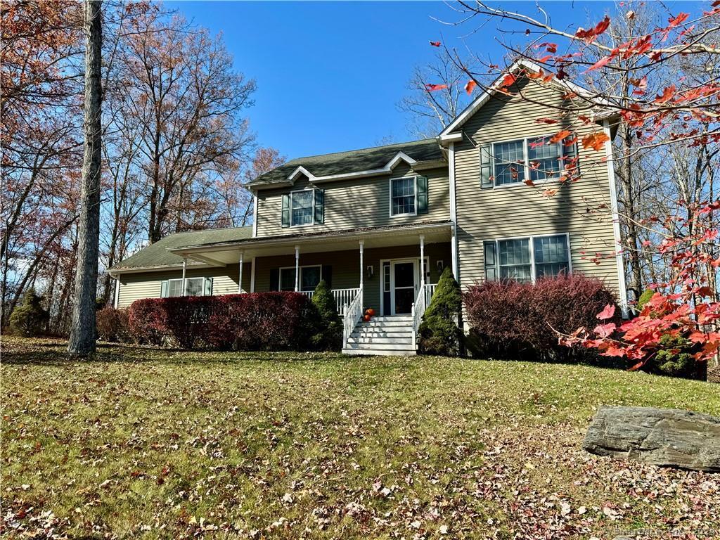 8 Carrington Court, Pleasant Valley, New York image 1