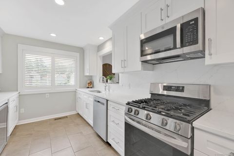 Tiny photo for 617 Cherokee Lane #B, Stratford, CT 06614 (MLS # 24146302)