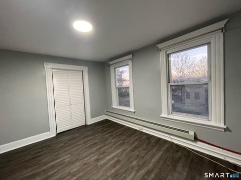 Photo of 158 Chapel Street #2, Milford, CT 06460 (MLS # 24156609)