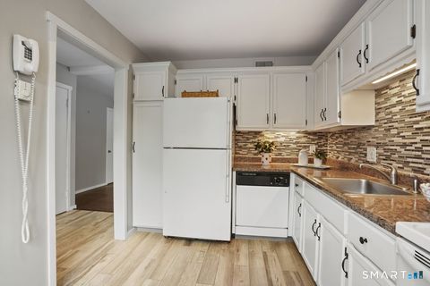 Tiny photo for 331 Heritage Village #E, Southbury, CT 06488 (MLS # 24143592)