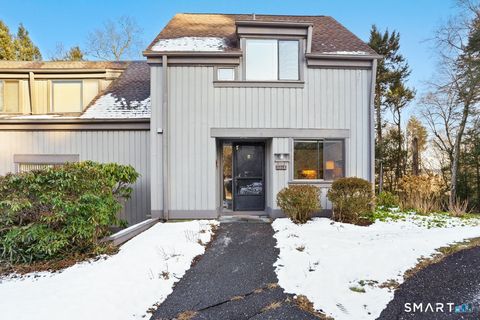 Photo of 331 Heritage Village #E, Southbury, CT 06488 (MLS # 24143592)