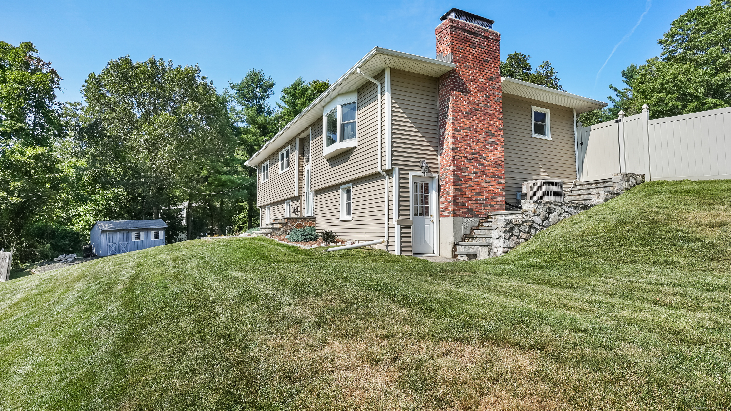 17 Stony Brook Road