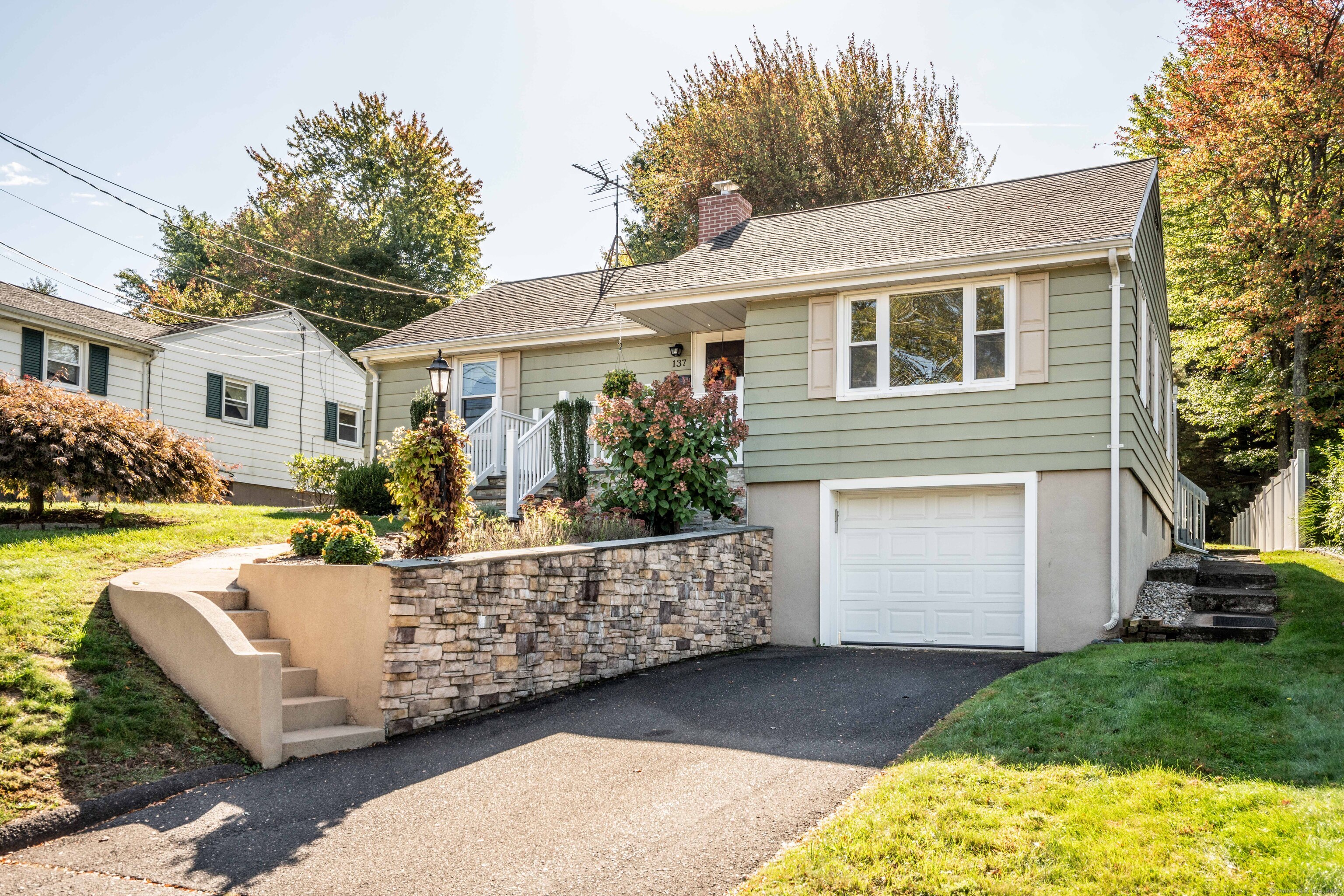 137 Superior Avenue