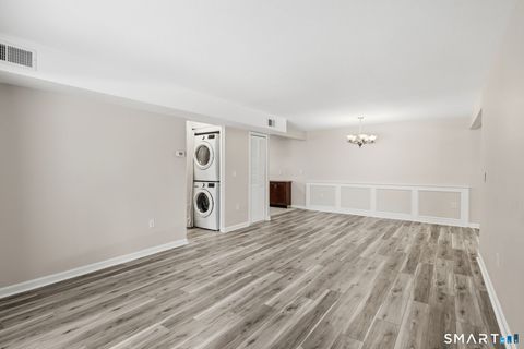 Tiny photo for 808 Twin Circle Drive #808, South Windsor, CT 06074 (MLS # 24144761)