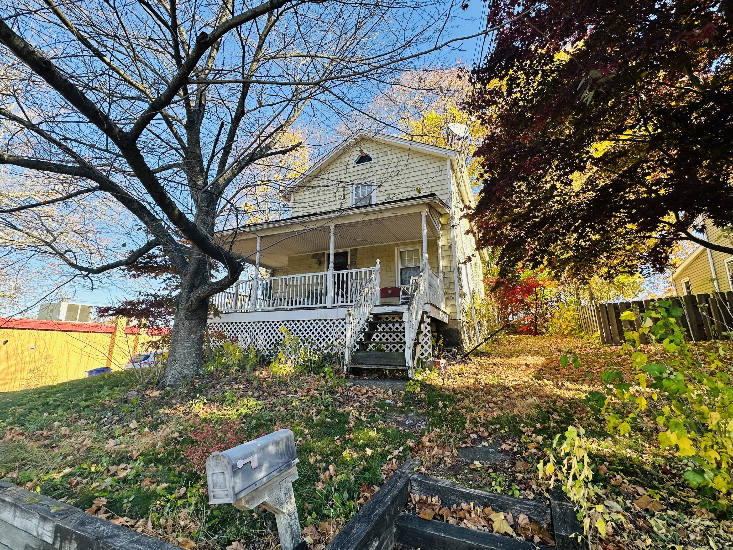 58 Grassy Plain Street, Bethel, Connecticut - 3 Bedrooms  
2 Bathrooms  
4 Rooms - 