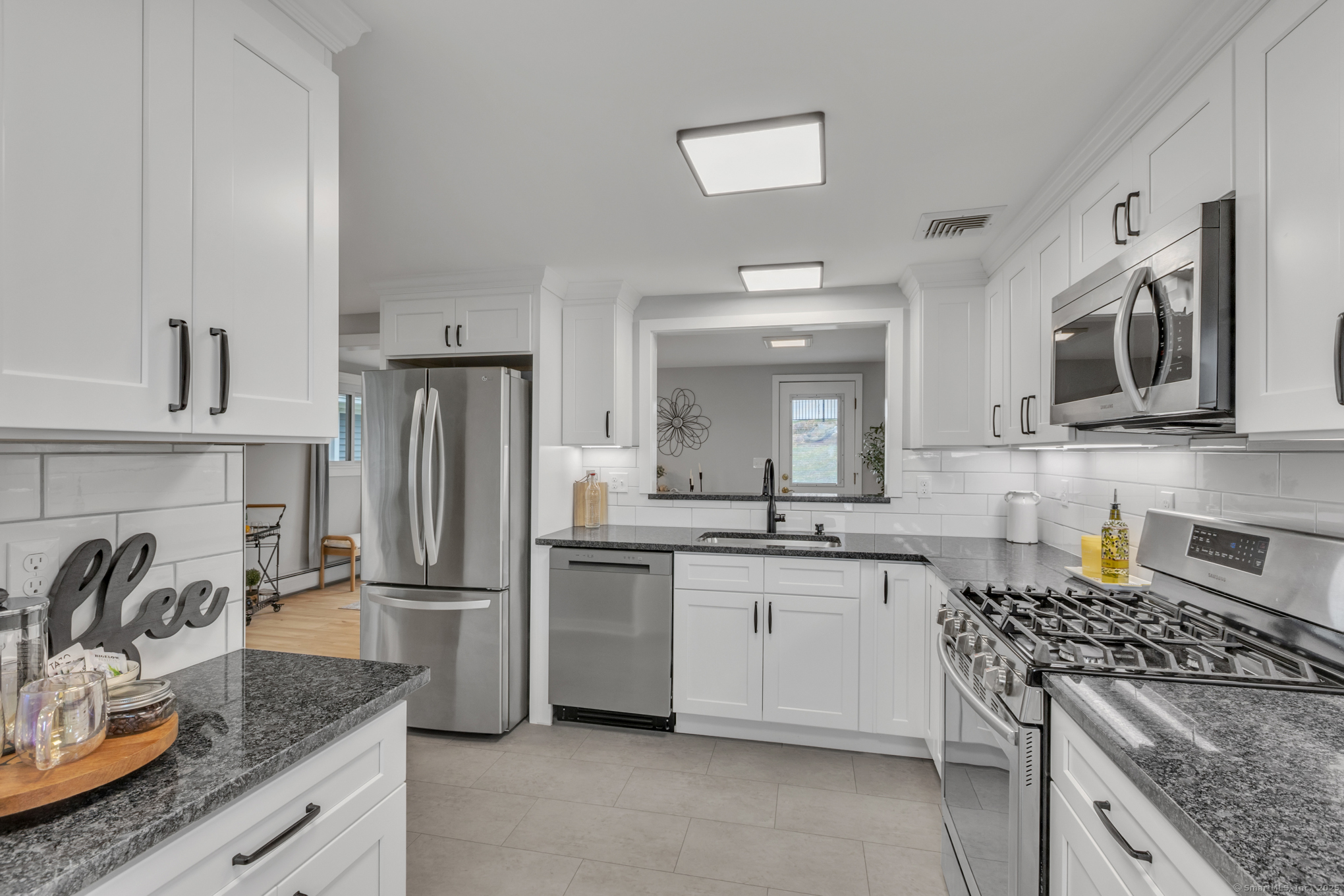 211 Ellwood Road, Berlin, Connecticut image 17