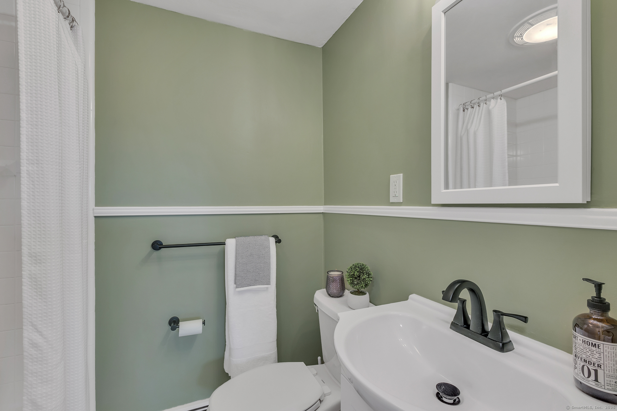 211 Ellwood Road, Berlin, Connecticut image 20