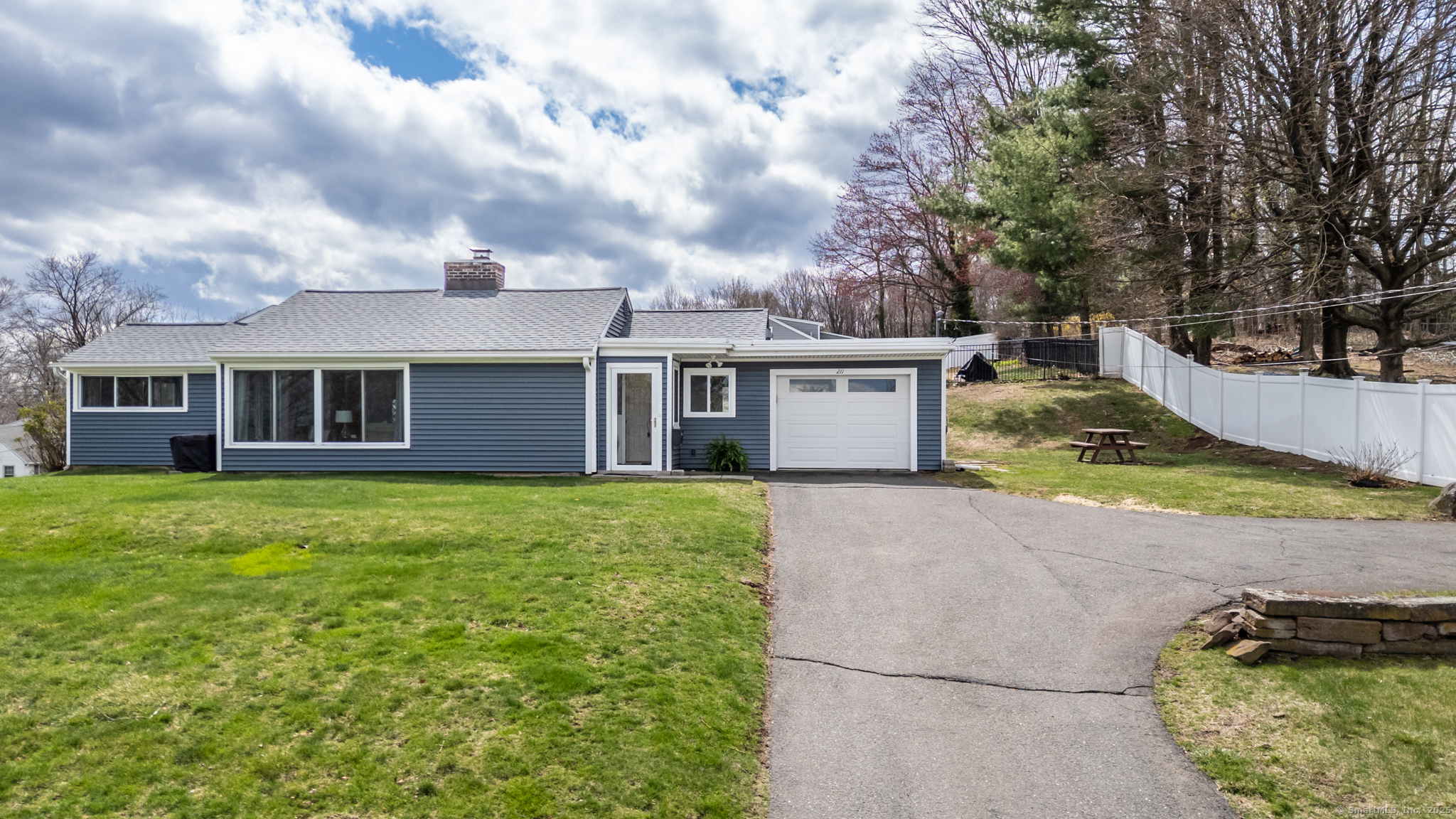 211 Ellwood Road, Berlin, Connecticut image 1