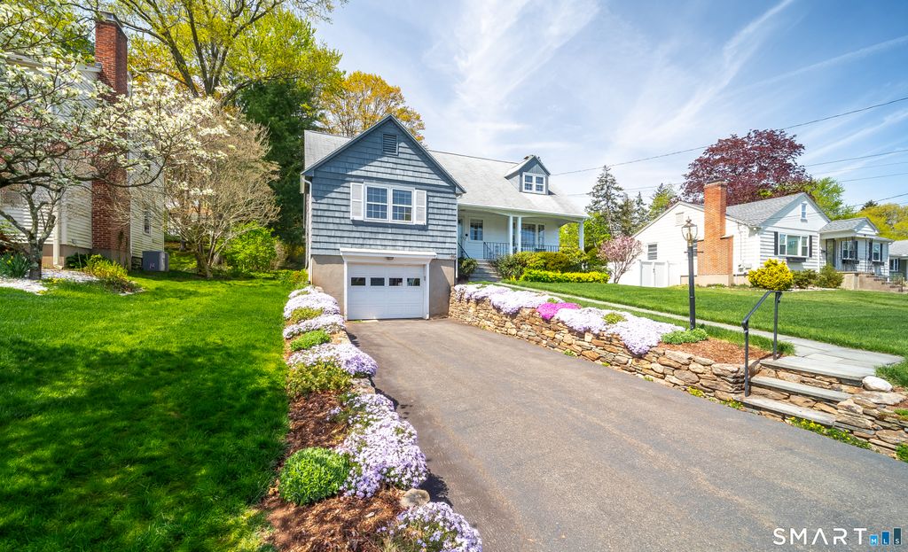 Photo of 105 Midwell Road, Wethersfield, CT 06109 (MLS # 24171015)