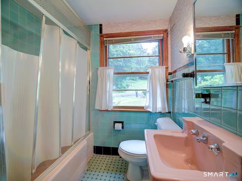 Tiny photo for 373 Broadway, Hamden, CT 06518 (MLS # 24189643)