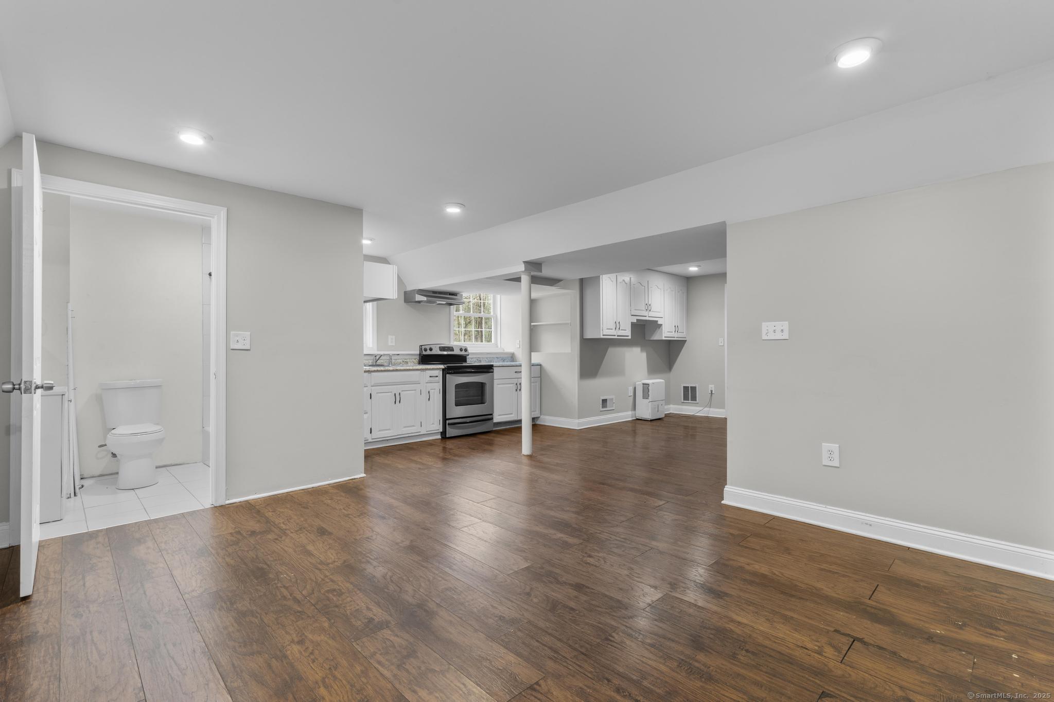 202 Buddington Road, Shelton, Connecticut image 34