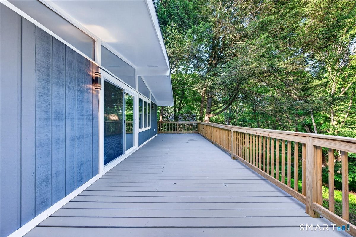 46 Pigeon Swamp Road