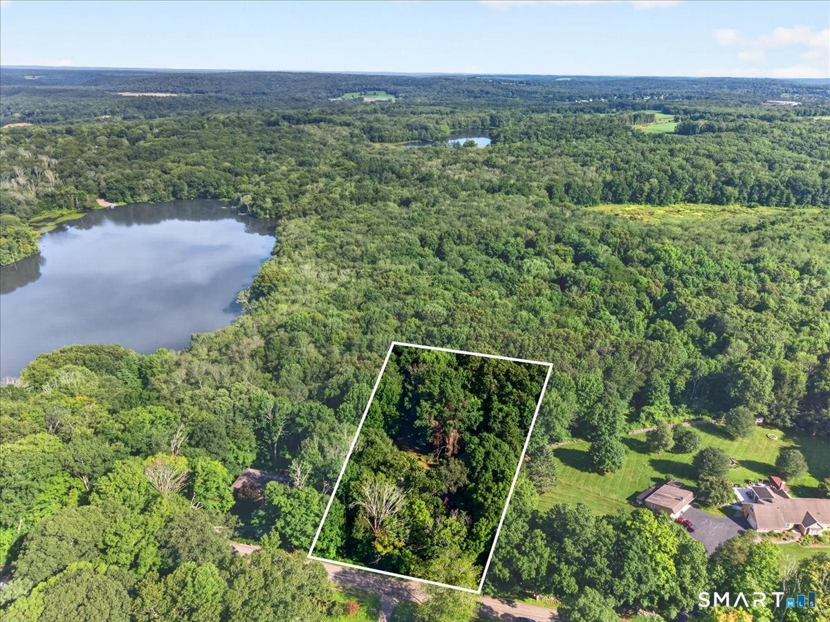 46 Pigeon Swamp Road