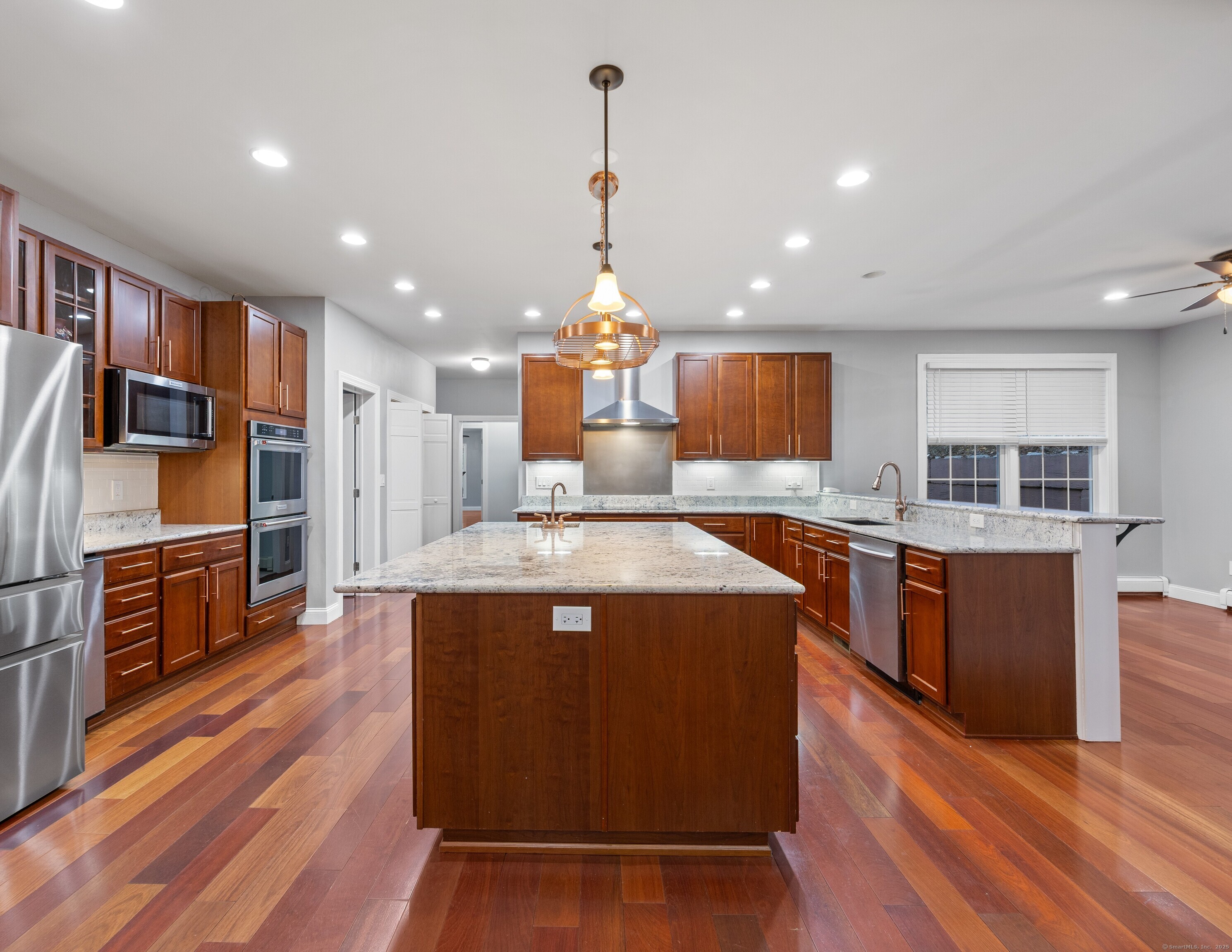 East Haven, Connecticut 06473, United States, 5 Bedrooms Bedrooms, ,5 BathroomsBathrooms,Residential,Active,227616