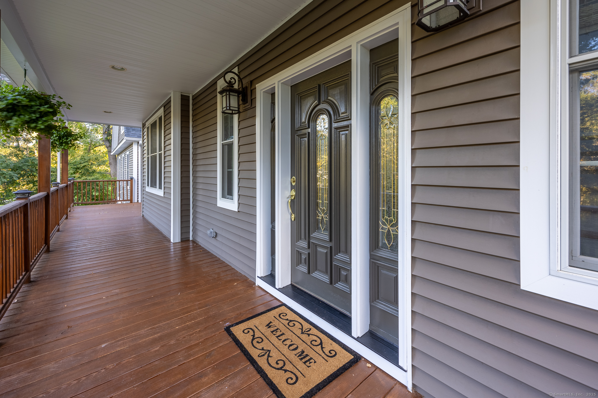 East Haven, Connecticut 06473, United States, 5 Bedrooms Bedrooms, ,5 BathroomsBathrooms,Residential,Active,227616