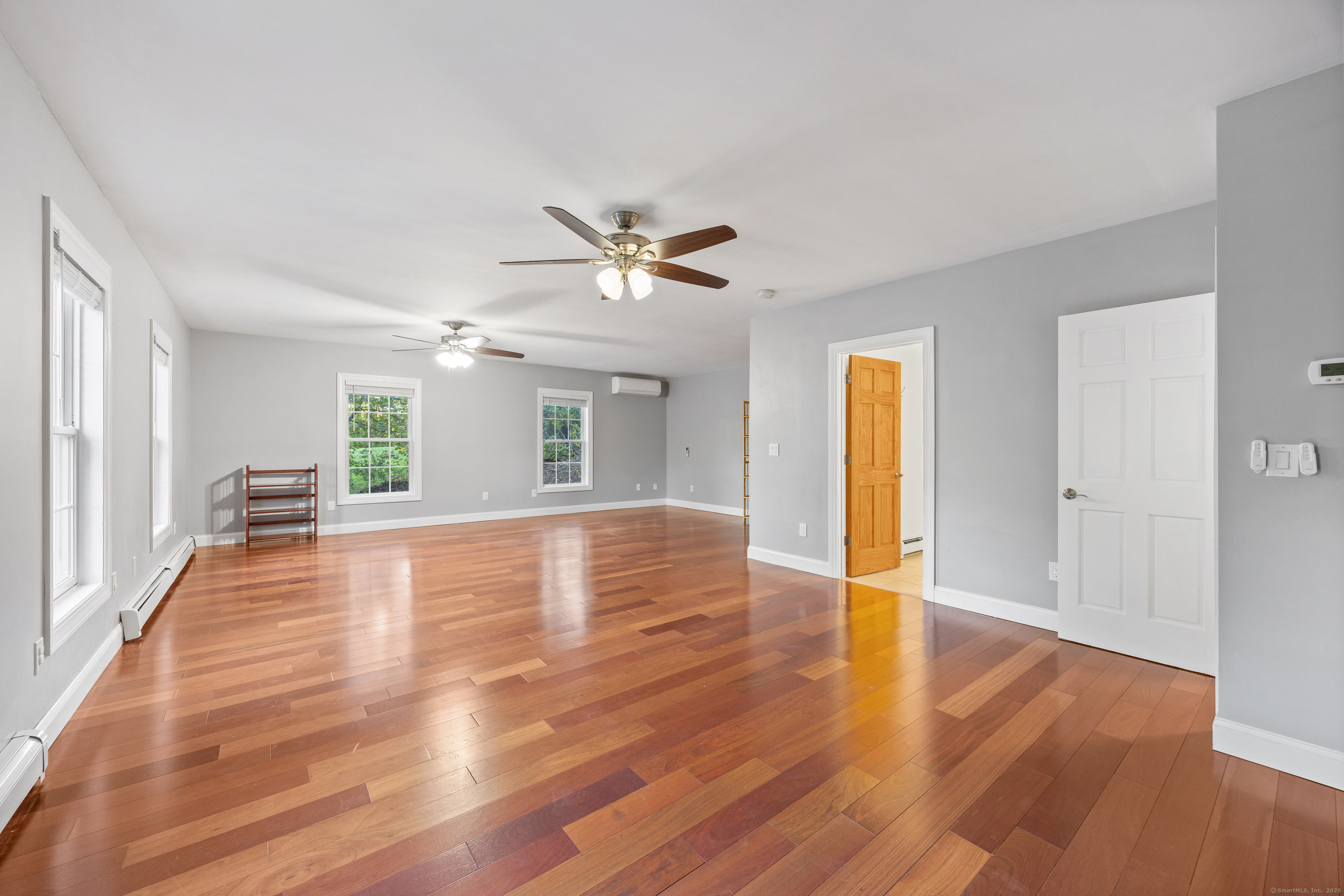 East Haven, Connecticut 06473, United States, 5 Bedrooms Bedrooms, ,5 BathroomsBathrooms,Residential,Active,227616