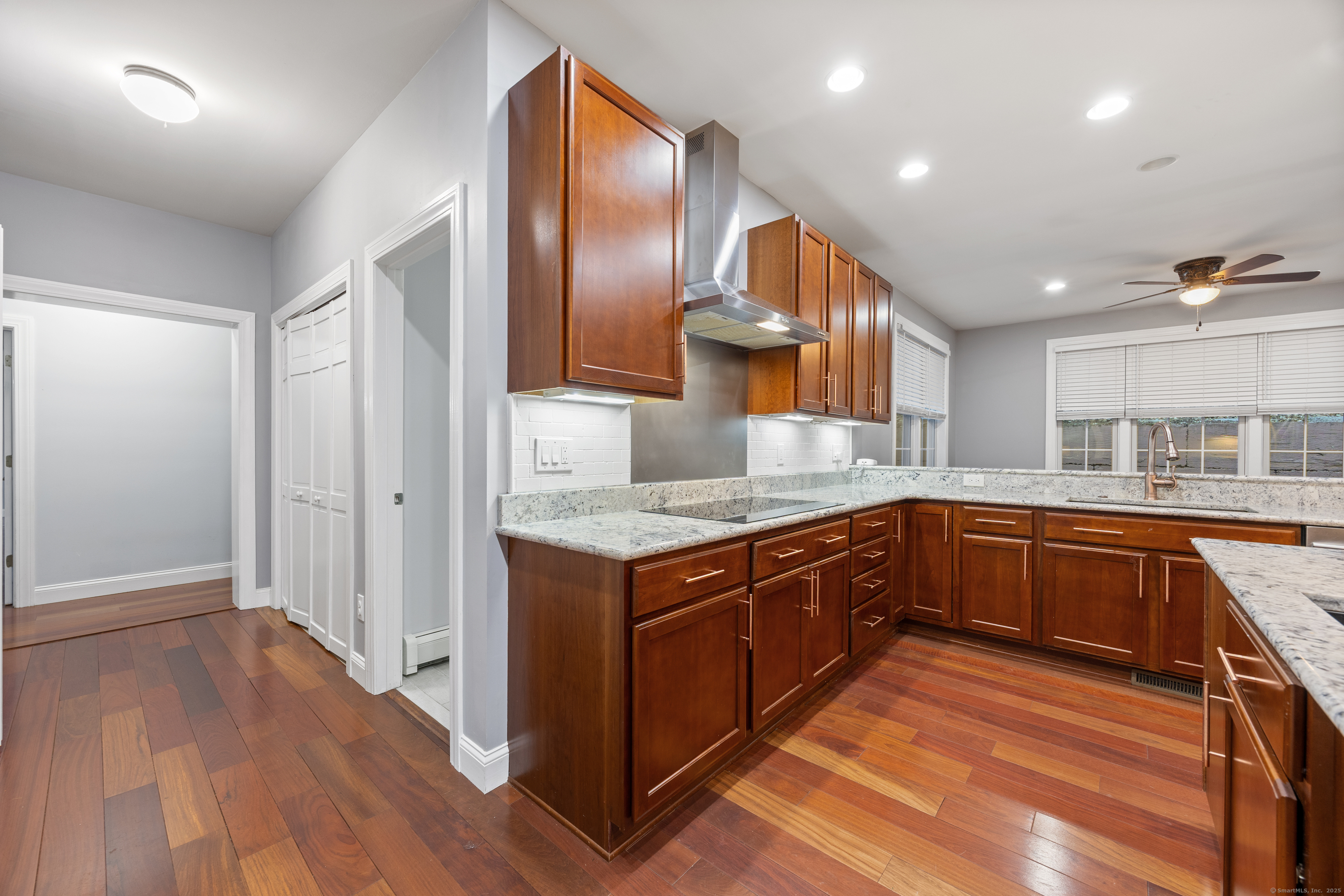 East Haven, Connecticut 06473, United States, 5 Bedrooms Bedrooms, ,5 BathroomsBathrooms,Residential,Active,227616