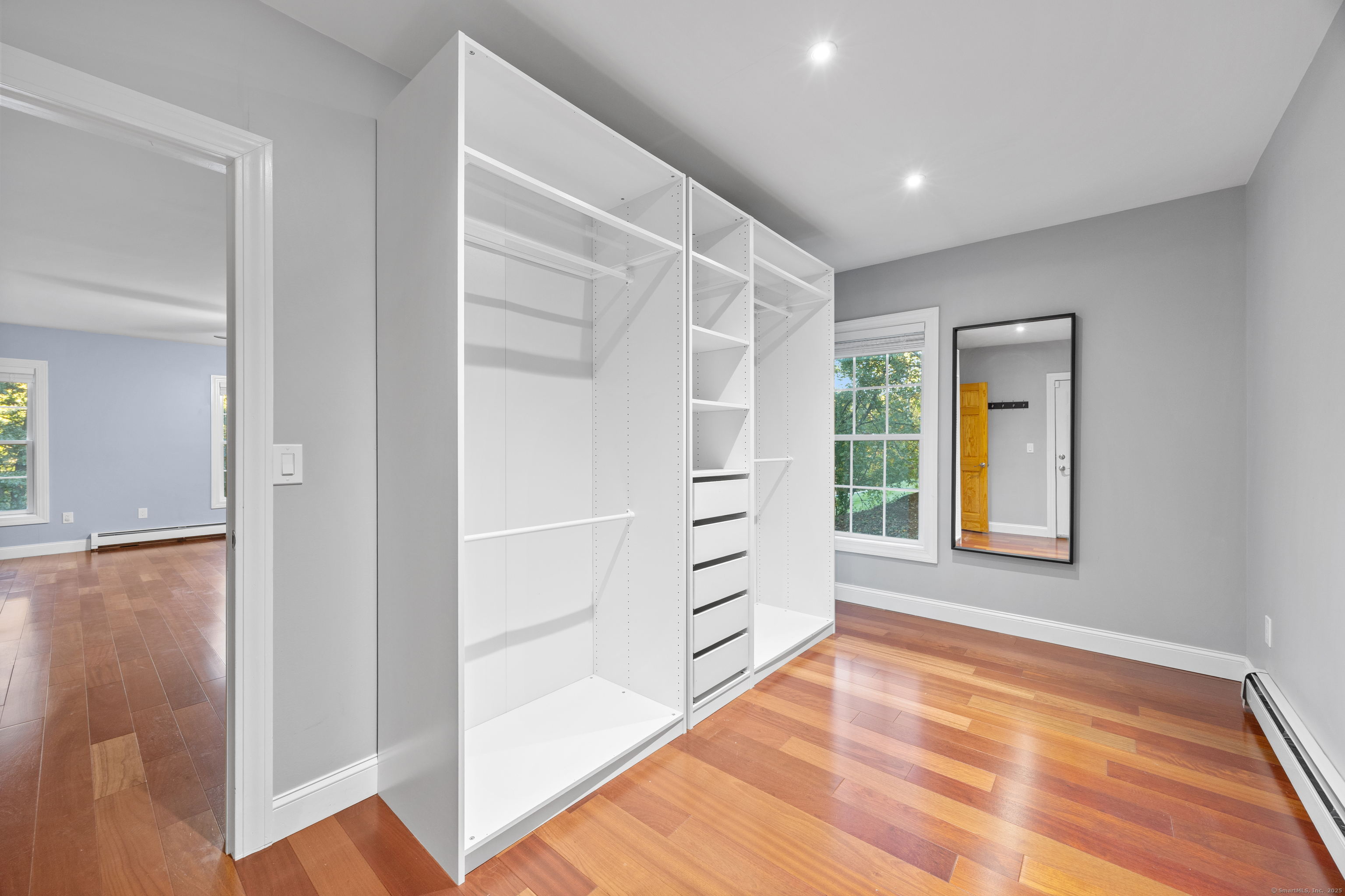 East Haven, Connecticut 06473, United States, 5 Bedrooms Bedrooms, ,5 BathroomsBathrooms,Residential,Active,227616