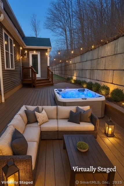 East Haven, Connecticut 06473, United States, 5 Bedrooms Bedrooms, ,5 BathroomsBathrooms,Residential,Active,227616