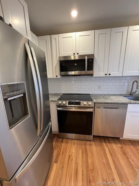 Redding, Connecticut 06896, United States, 2 Bedrooms Bedrooms, ,1 BathroomBathrooms,Residential,Pending,115826