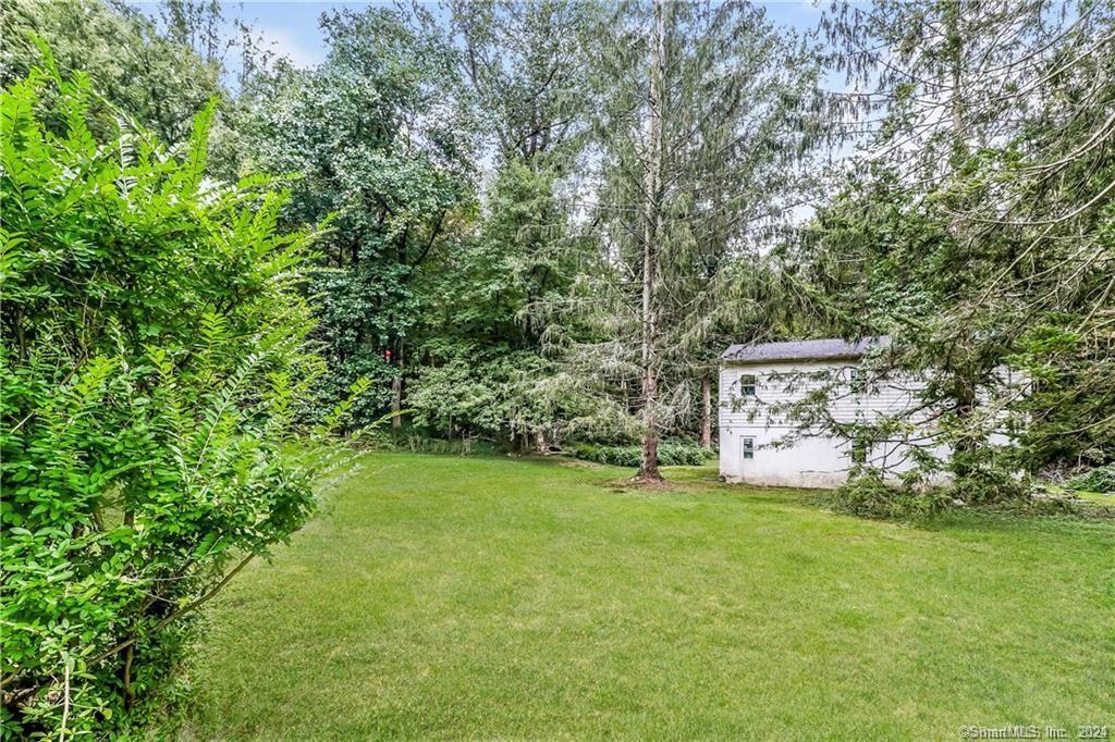 Redding, Connecticut 06896, United States, 2 Bedrooms Bedrooms, ,1 BathroomBathrooms,Residential,Pending,115826