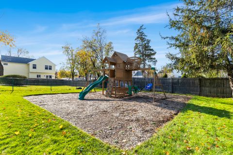 Tiny photo for 180 Glenbrook Road #APT 35, Stamford, CT 06902 (MLS # 24147460)