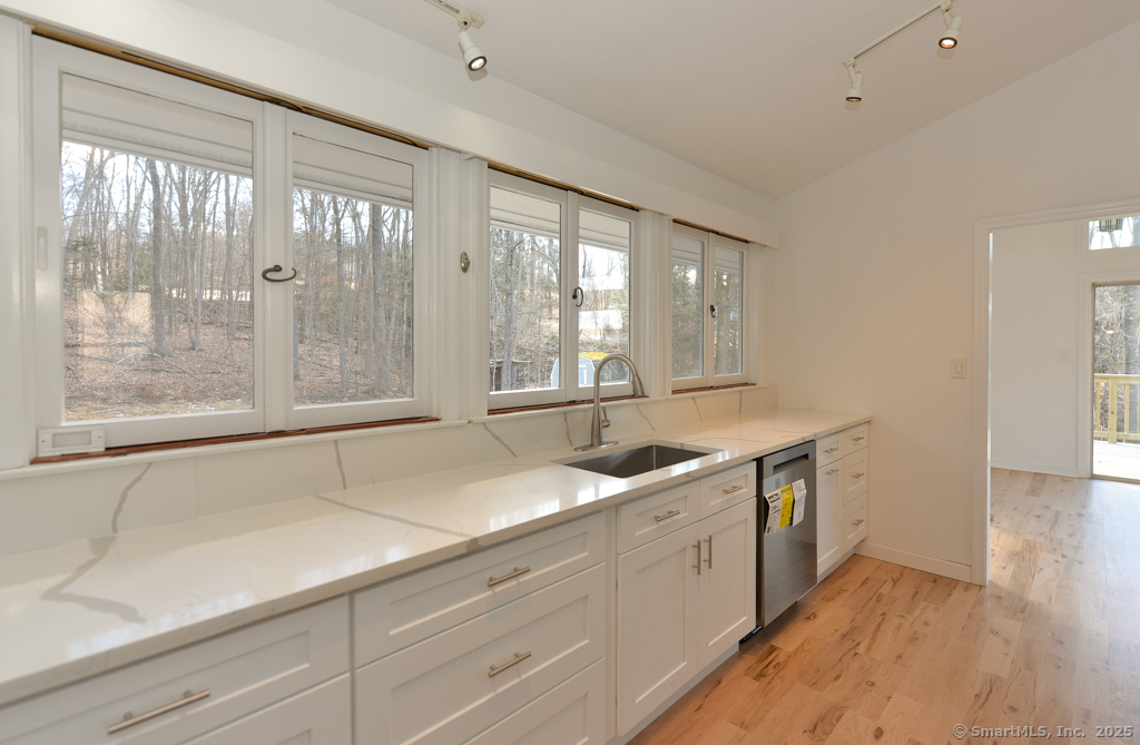 1635 Kettletown Road, Southbury, Connecticut image 11