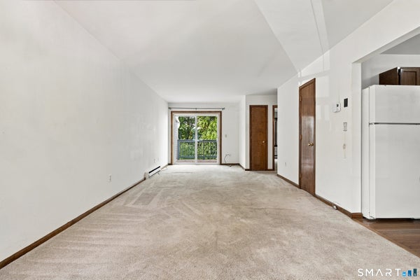 19 HIDDEN KNOLLS CIR # 19, MONROE, CT 06468 - Image c7c8ac6ec29b923a2ab2545ede4ac875/3718639698