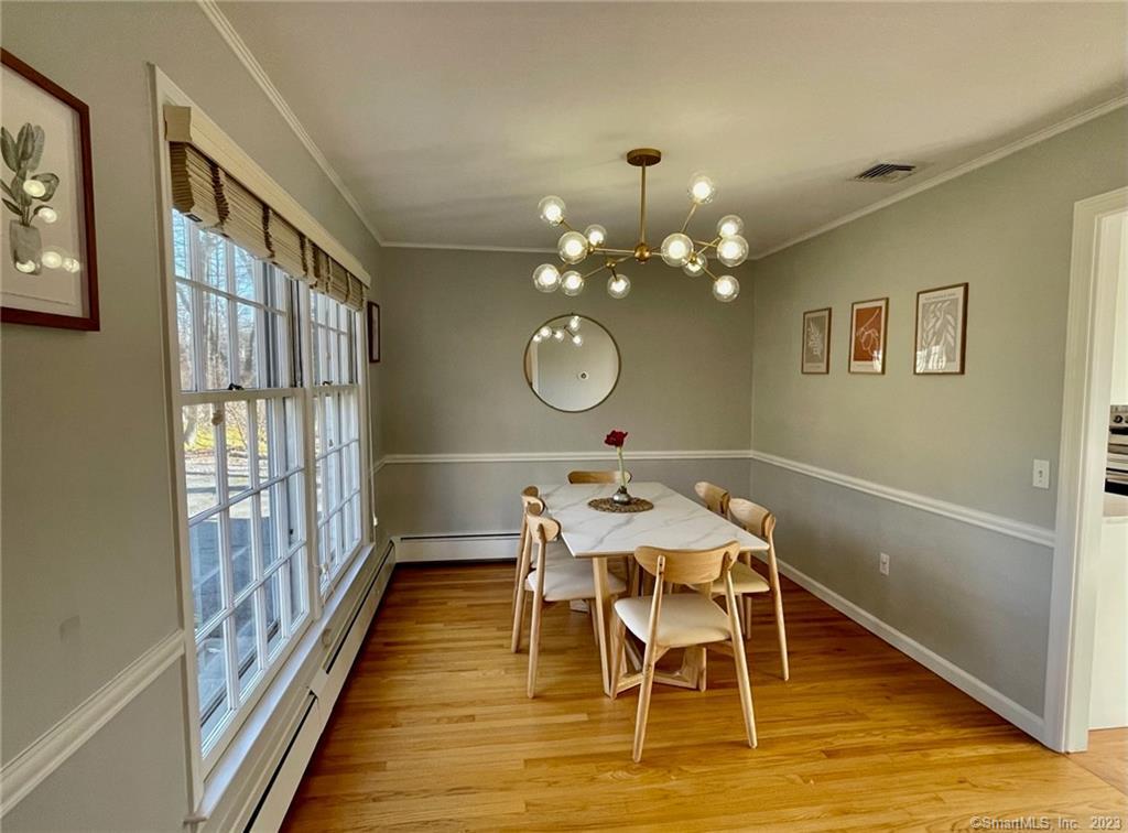 27 Hollow Tree Ridge Road