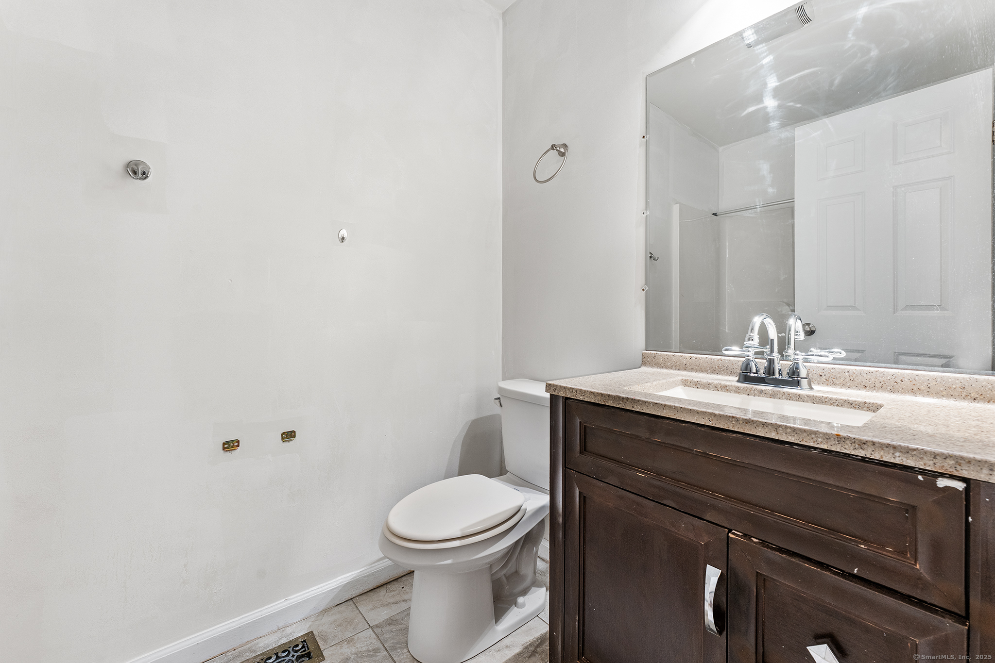 106 Shadybrook Lane, Waterbury, Connecticut image 14
