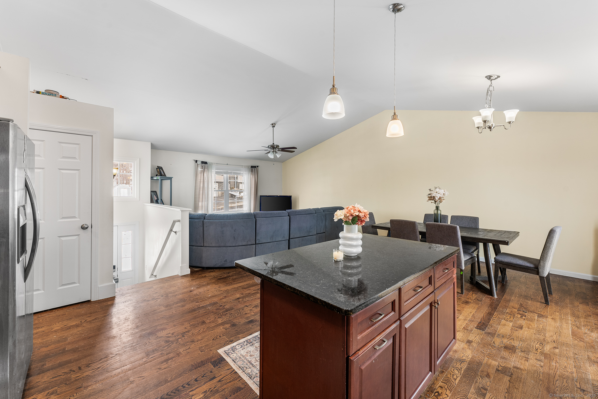 106 Shadybrook Lane, Waterbury, Connecticut image 5