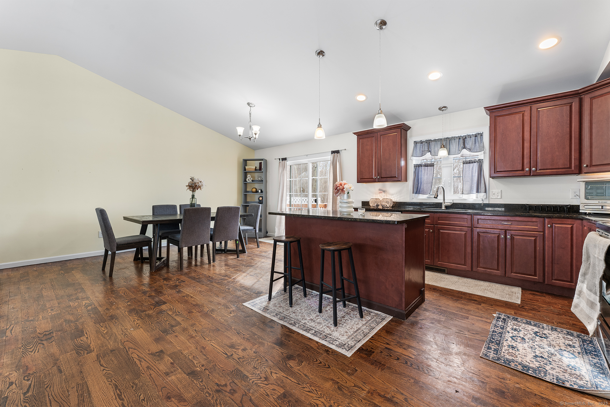 106 Shadybrook Lane, Waterbury, Connecticut image 2