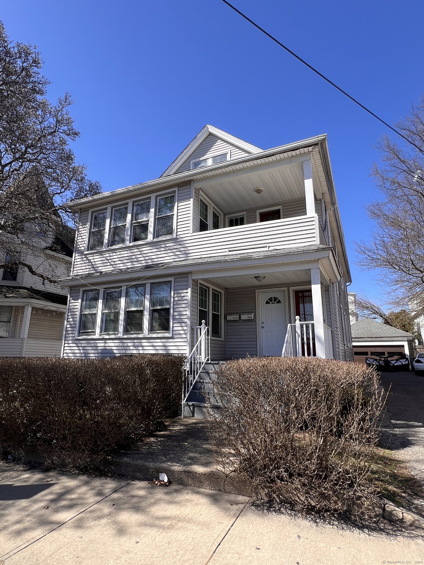 Rental Property at Capitol Avenue 1st Fl , Bridgeport, Connecticut - Bedrooms: 2 
Bathrooms: 1 
Rooms: 6  - $1,995 MO.