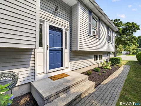 Tiny photo for 25 Penny Lane, New London, CT 06320 (MLS # 24196753)