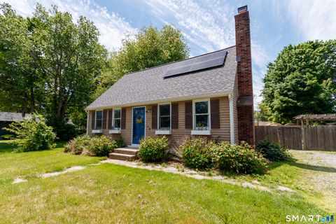 Photo of 15 Bluff Avenue, Clinton, CT 06413 (MLS # 24170043)