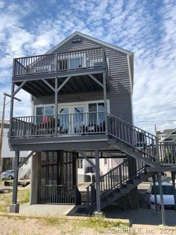 Fairfield Beach Road, Fairfield, Connecticut - 4 Bedrooms  
2 Bathrooms  
6 Rooms - 
