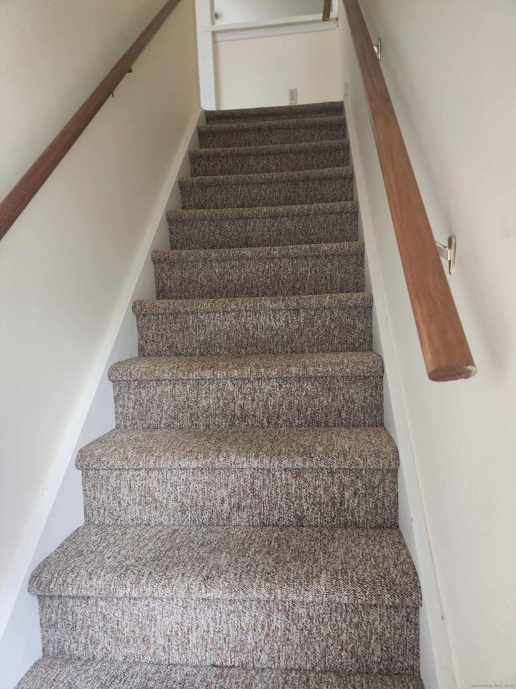 96 #B Portland Avenue