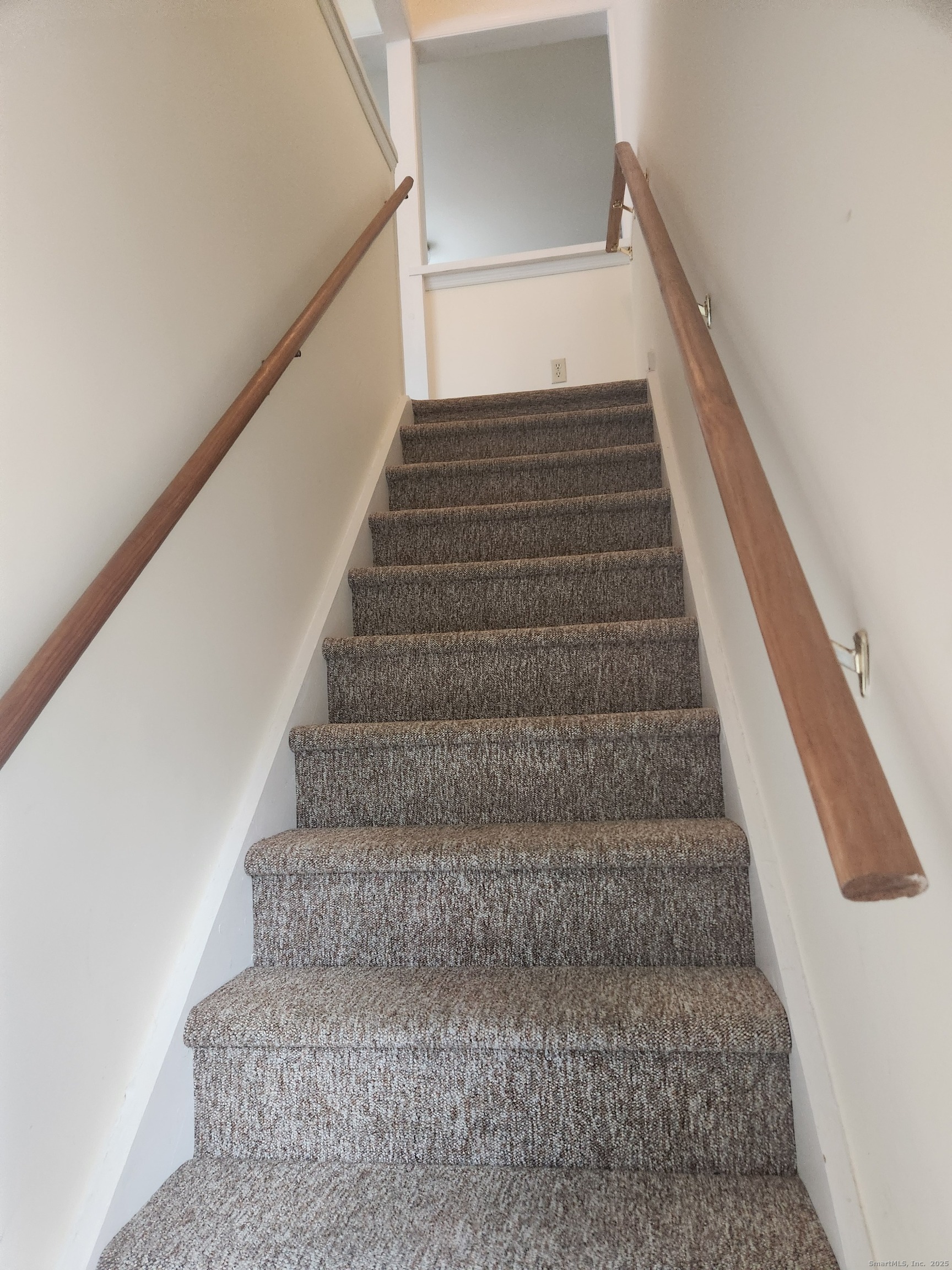 96 #B Portland Avenue