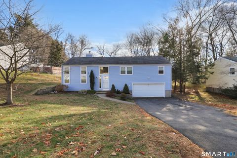 Photo of 42 Towhee Lane, Glastonbury, CT 06033 (MLS # 24146444)