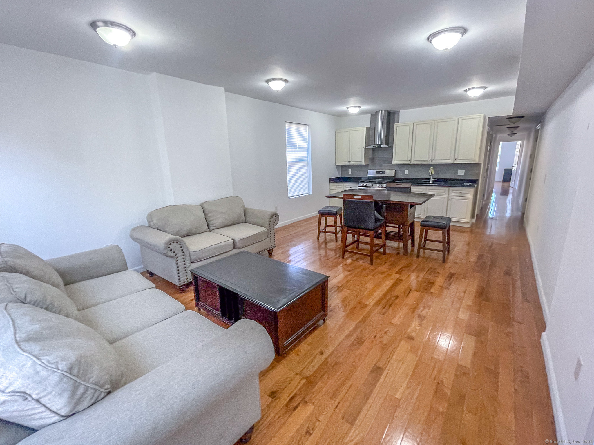 Rental Property at 1296 State Street, New Haven, Connecticut - Bedrooms: 3 
Bathrooms: 2 
Rooms: 4  - $2,200 MO.